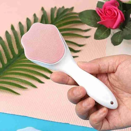 1 pcs Silicone Face Scrubber Exfoliating Brush, Manual Handheld Massager, Facial Cleansing and Blackhead Scrubber, Soft Bristles for Face Skincare (Random Color)