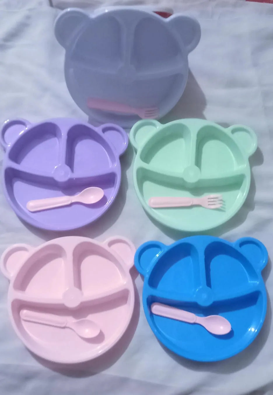 5-piece bear-shaped kids dinnerware set with divided sections for serving balanced meals.
