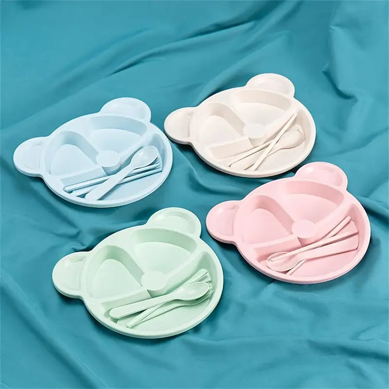 5-piece kids feeding set with a bear-shaped design and divided compartments for easy serving.