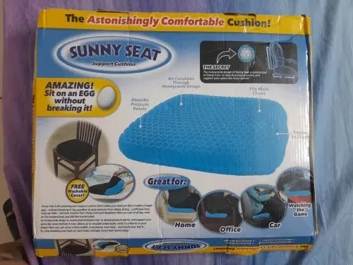 Cooling gel seat cushion designed to provide soft support and reduce sitting discomfort.