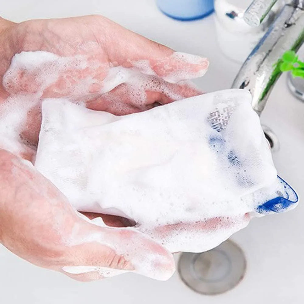 Quick-dry reusable mesh soap saver bag for neat, convenient, and hygienic soap storage.